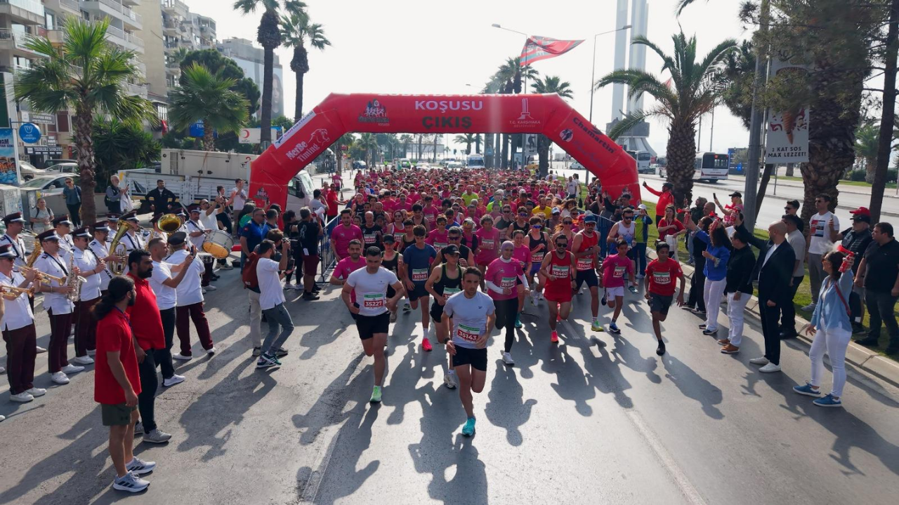 Karşıyaka Zübeyde Hanım Koşu (2)