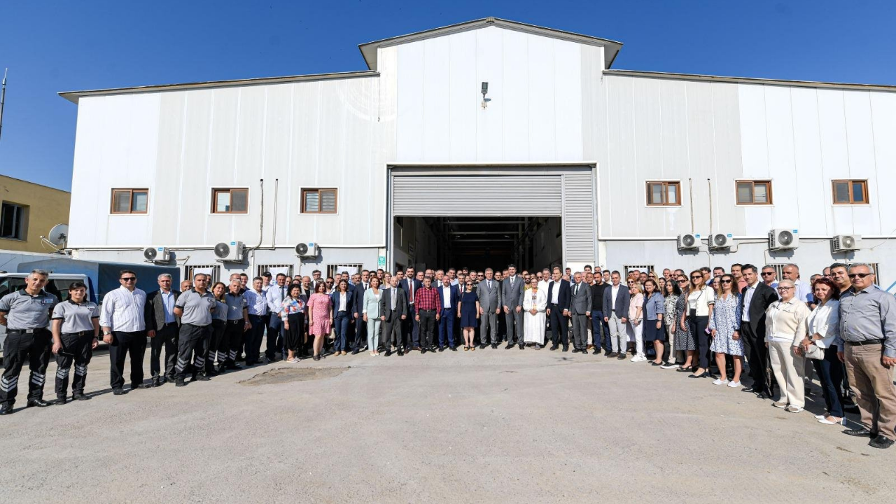 Cemil Tugay Izsu Bayram Ziyareti