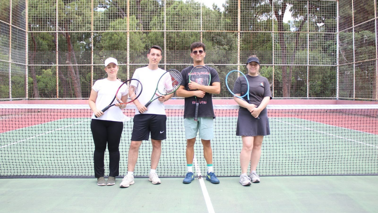 Izmir Yaz Spor Okullarıı