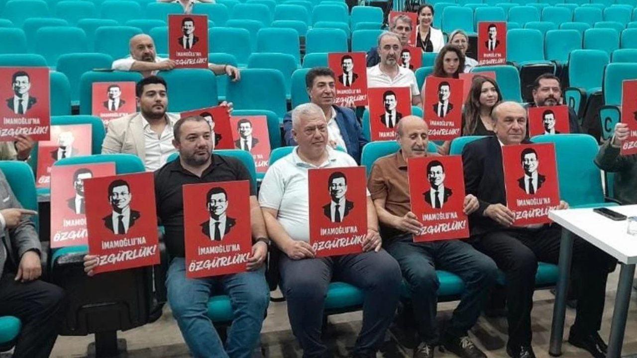 Izmirdesondakika (1)-201