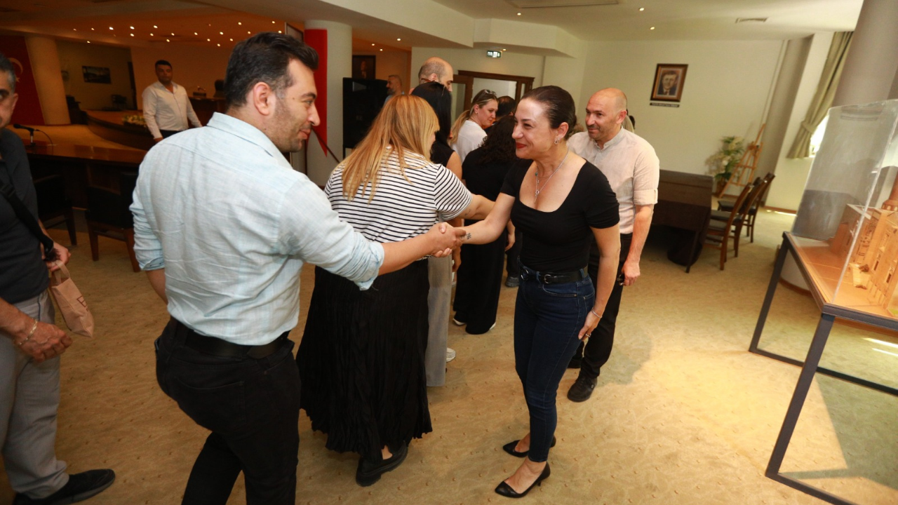 Izmirdesondakika (1)-203