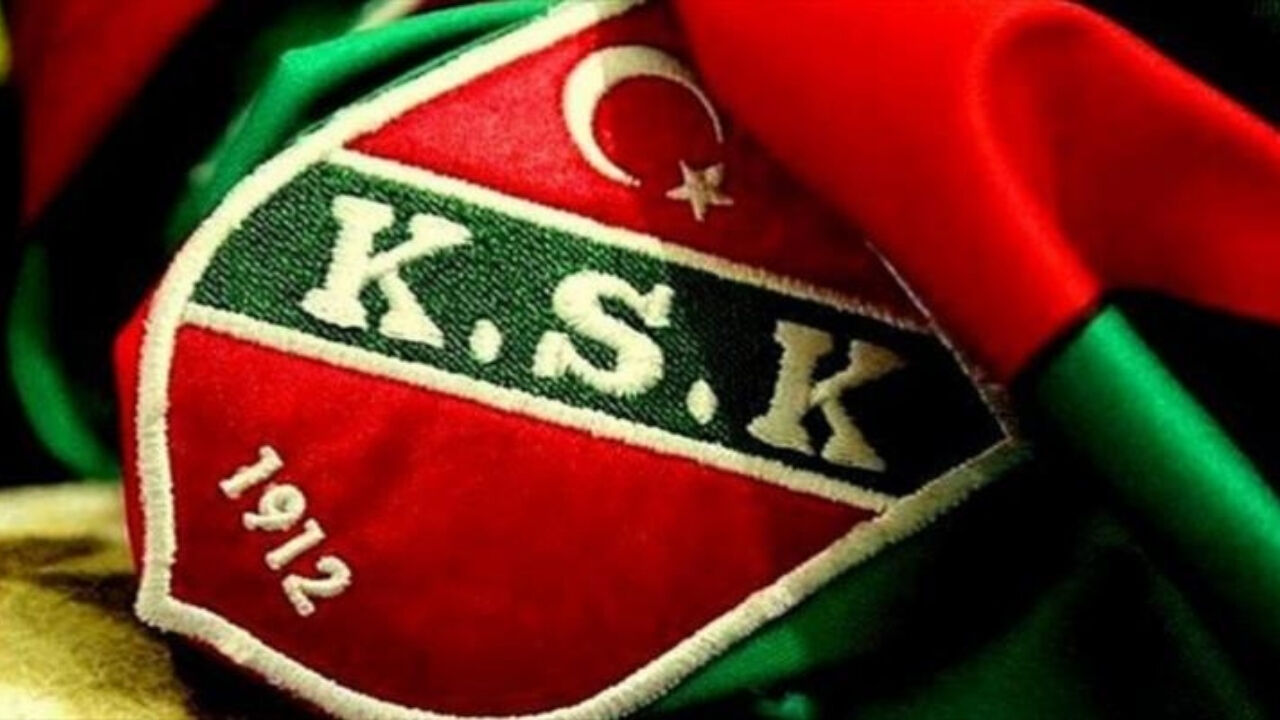 Kayyuma saatler kala Karşıyaka’da başkan adayı çıktı