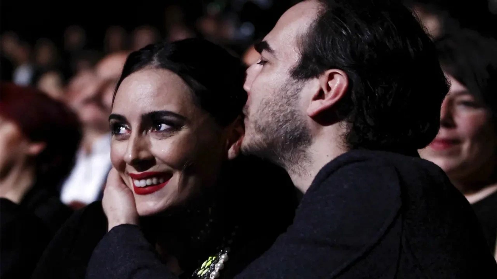 Harun Tekin’den Melisa Sözen’e Romantik Doğum Günü Sürprizi2