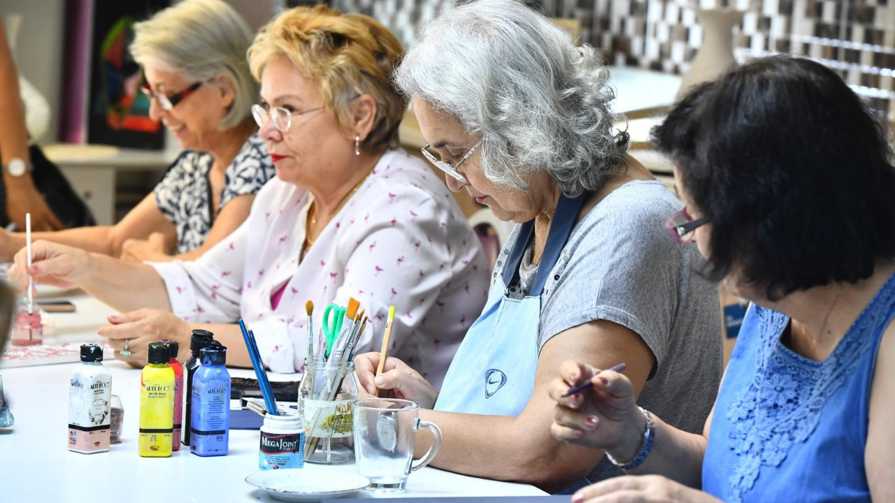 Sağlığı Geliştiren, Insanı Iyileştiren Kent İzmir 3