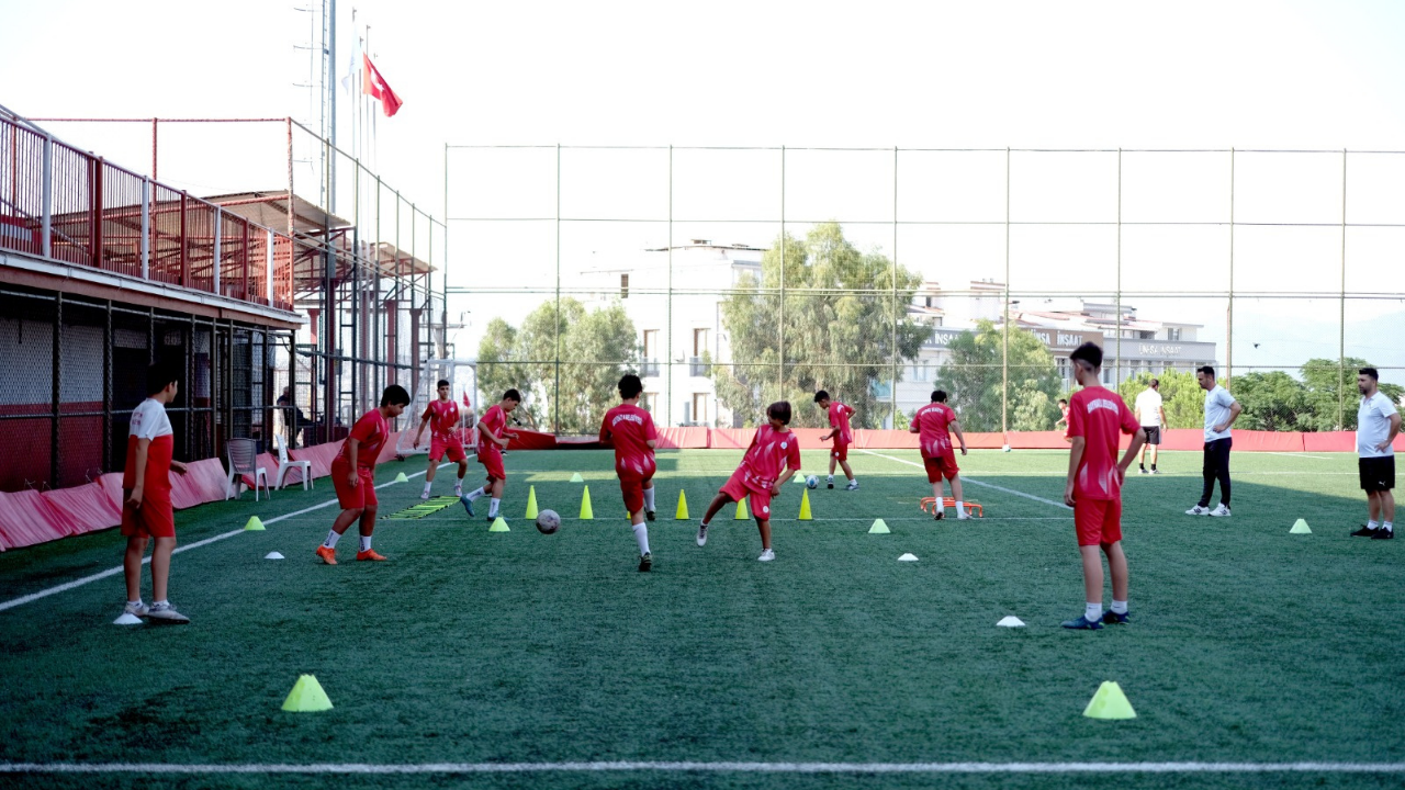 Bayraklı1-2