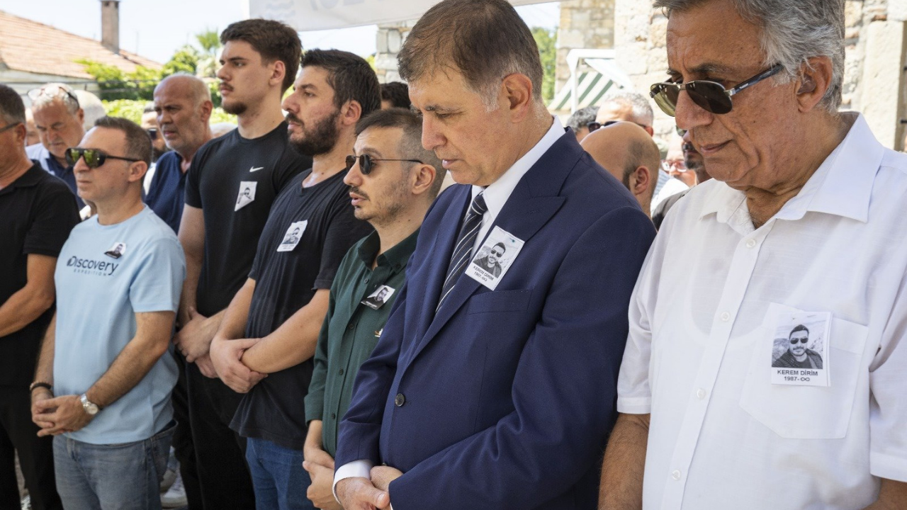 Foça Cenaze Töreni