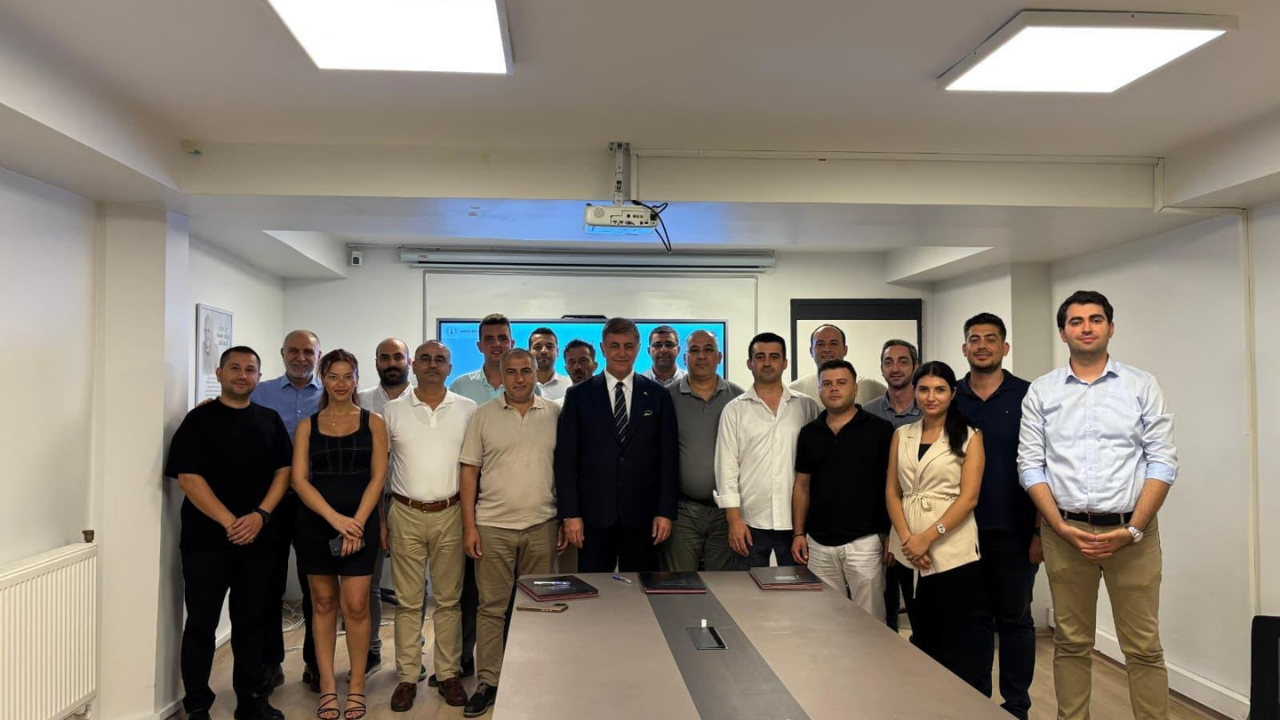 İzmir Büyükşehir’de İki Toplu Sözleşmede Anlaşma Sağlandı