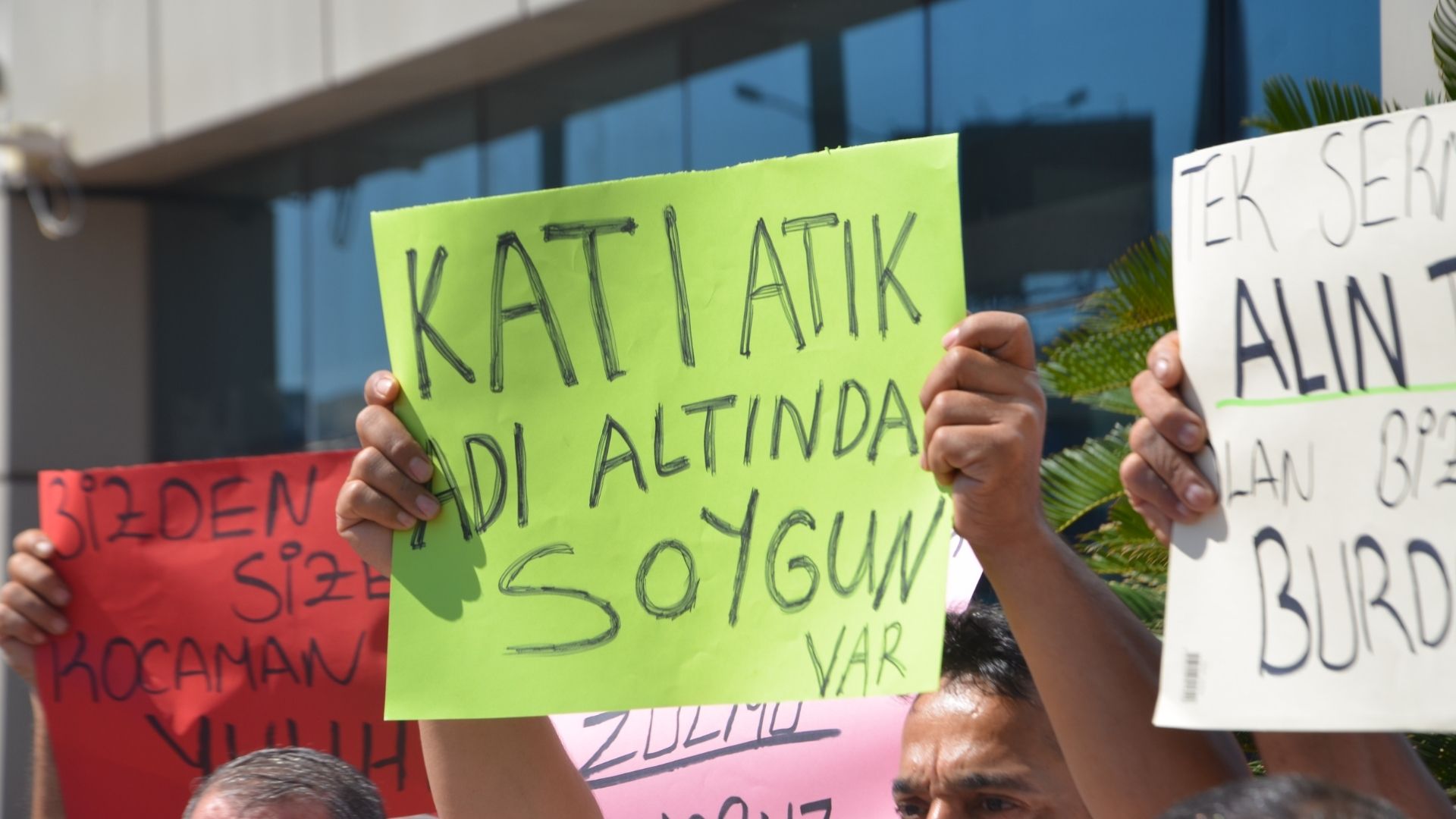 Pazarcılardan Kınay’a Tepki Karabağlar Belediyesi Mahkemelik Oldu (3)