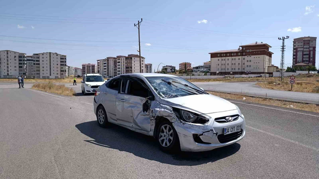 Sivas Şarkışla’da Trafik Kazası2
