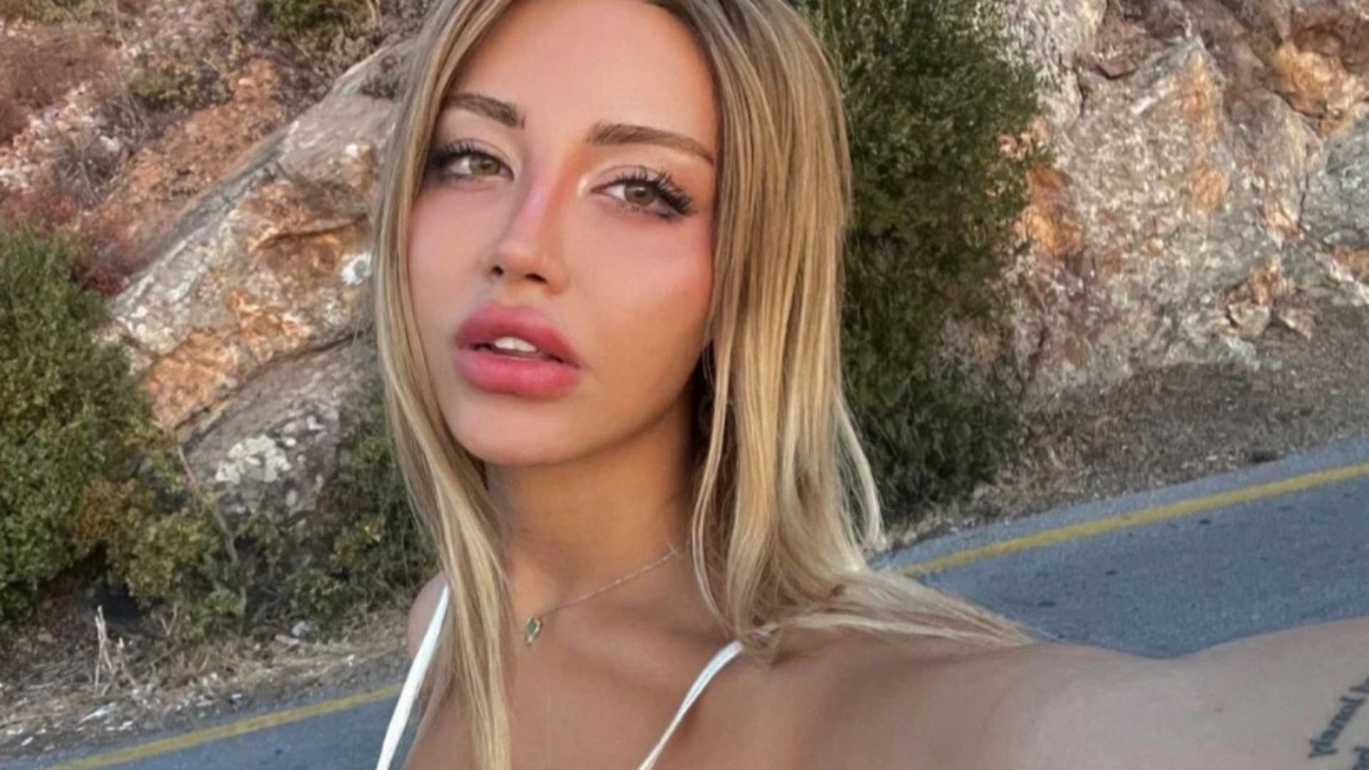 Ünlü fenomen Mika Raun tahliye olduğunu duyurdu