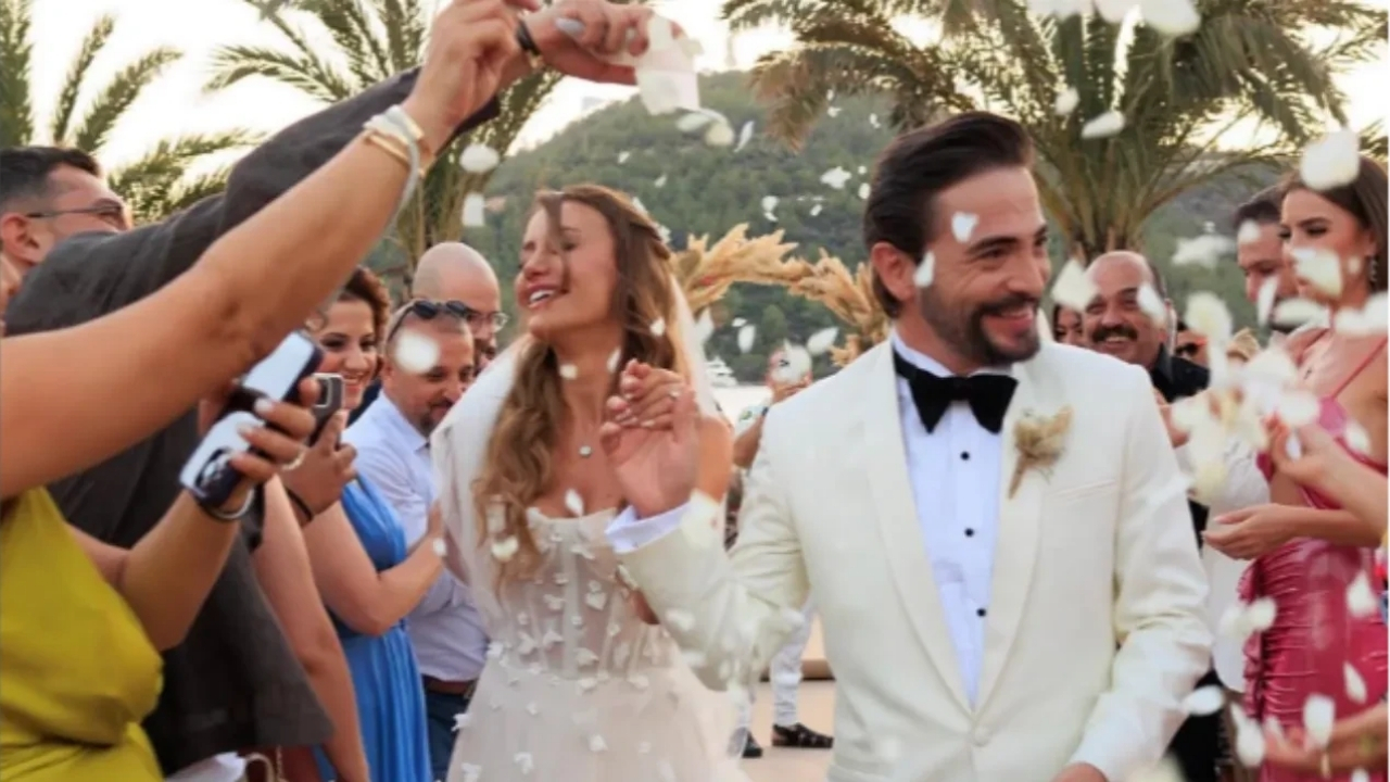 Ahmet Kural Ve Eşi Vatandaşlık Için Koştu! (3)