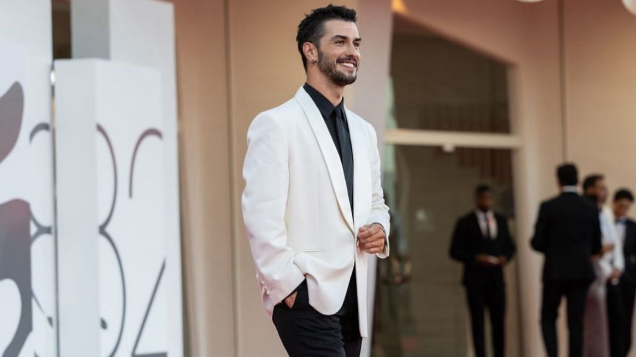 Aras Aydın, Venedik’ten Ödülle Döndü! (2)