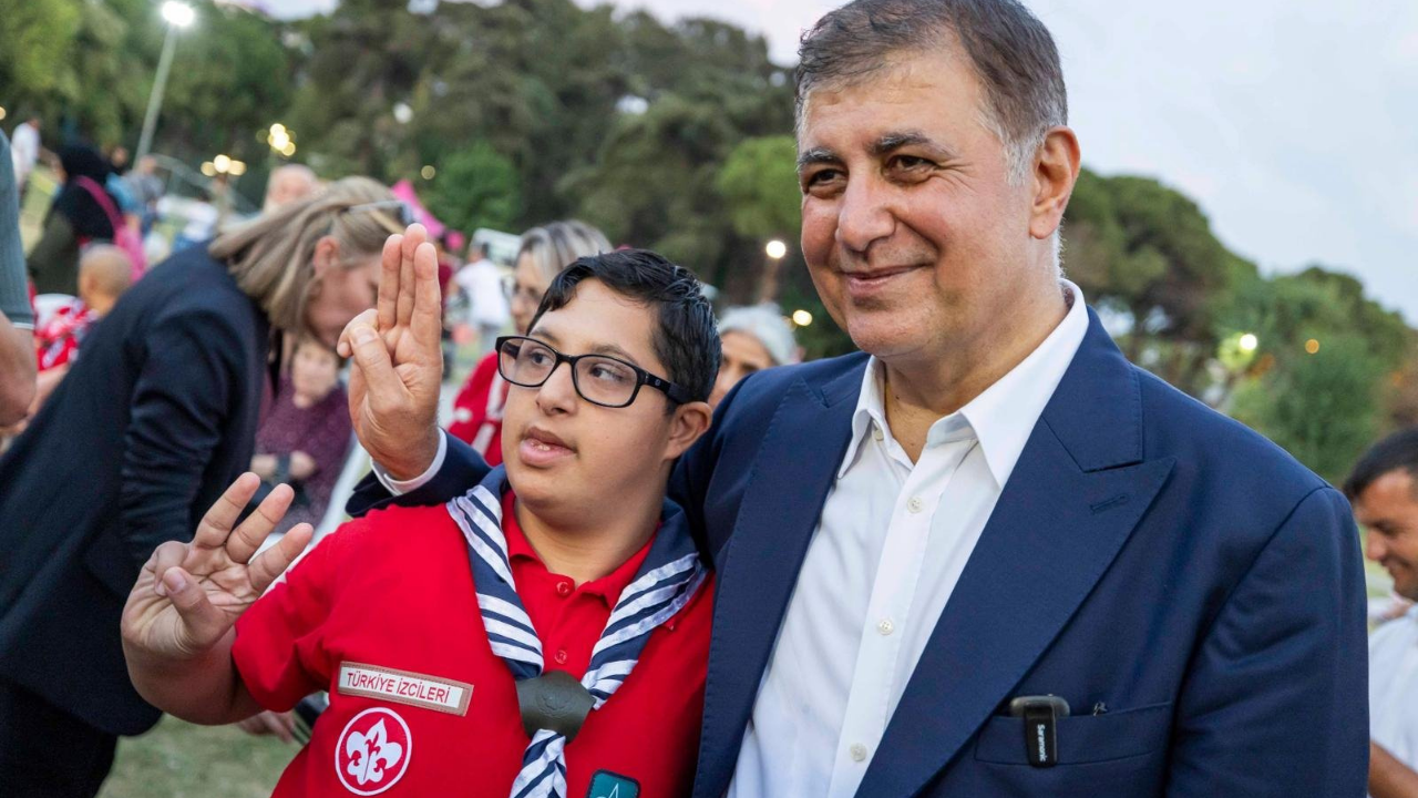 Başkan Tugay, İef’de Çocuklar Ve Ailelerle Buluştu2