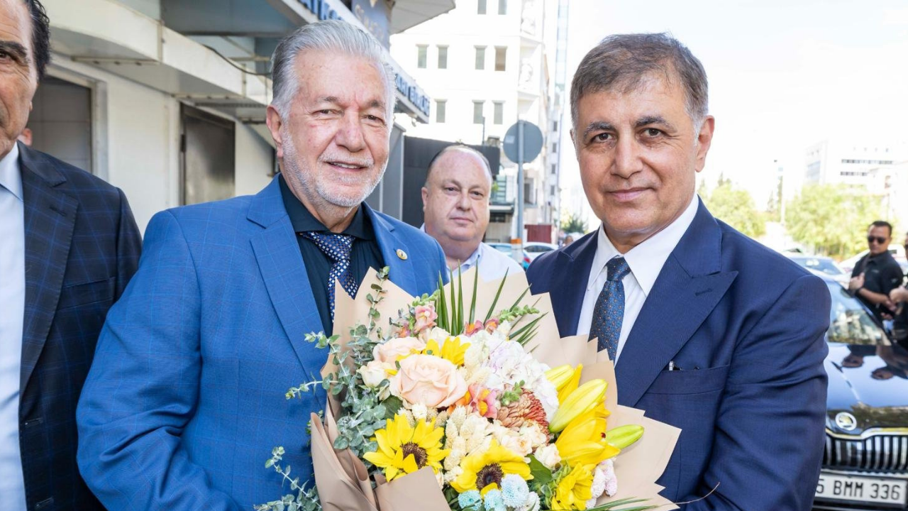 Cemil Tugay İzmir’in Sorunlarını Iş Birliği Ile Daha Kolay Çözeceğiz 1