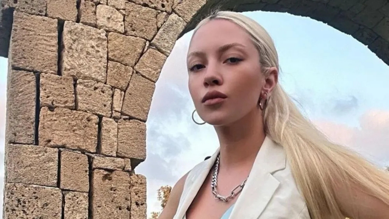 Ece Seçkin Ve Eşini Tehdit Eden Hayranı Serbest Bırakıldı! (4)