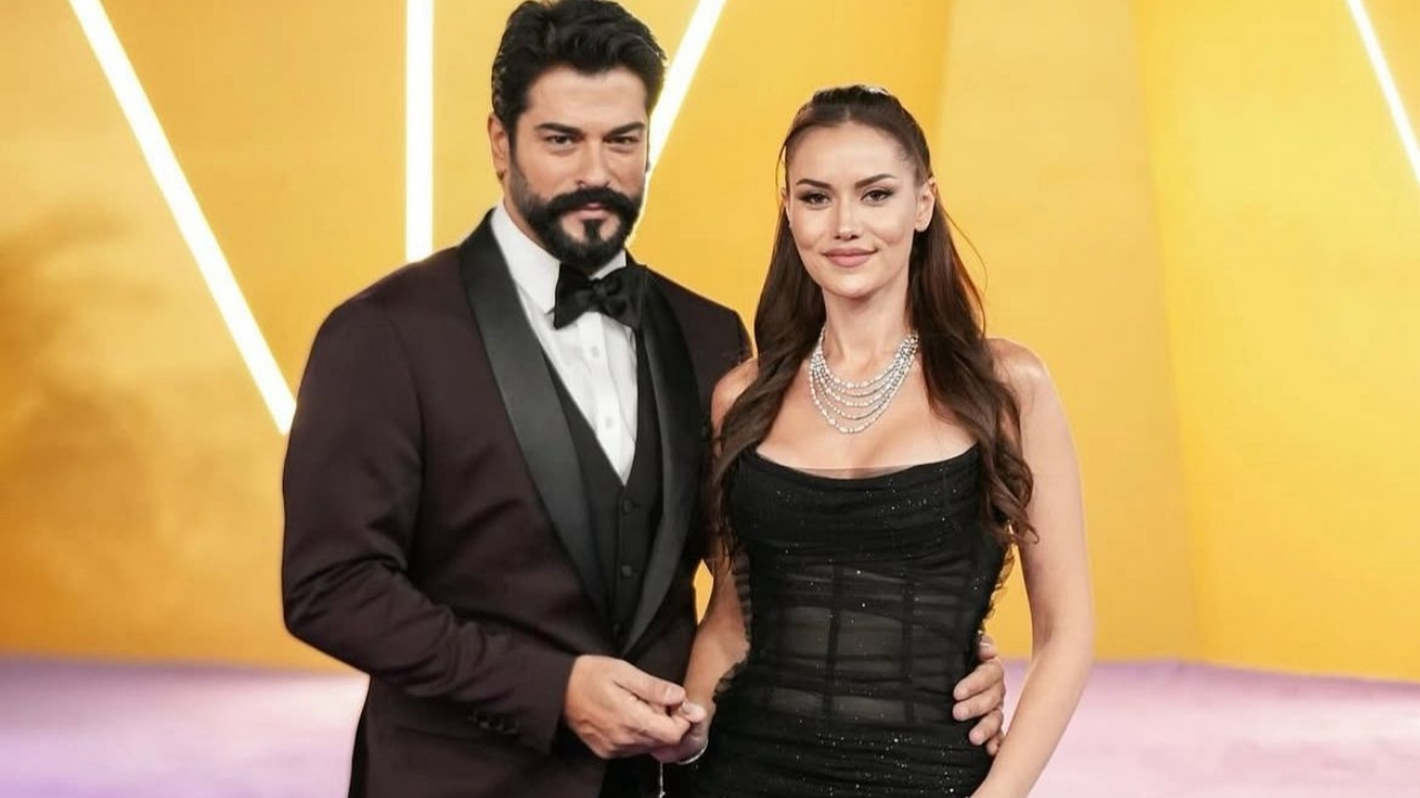 Fahriye Evcen'den Milyon Dolarlık Reklam Anlaşması! (1)
