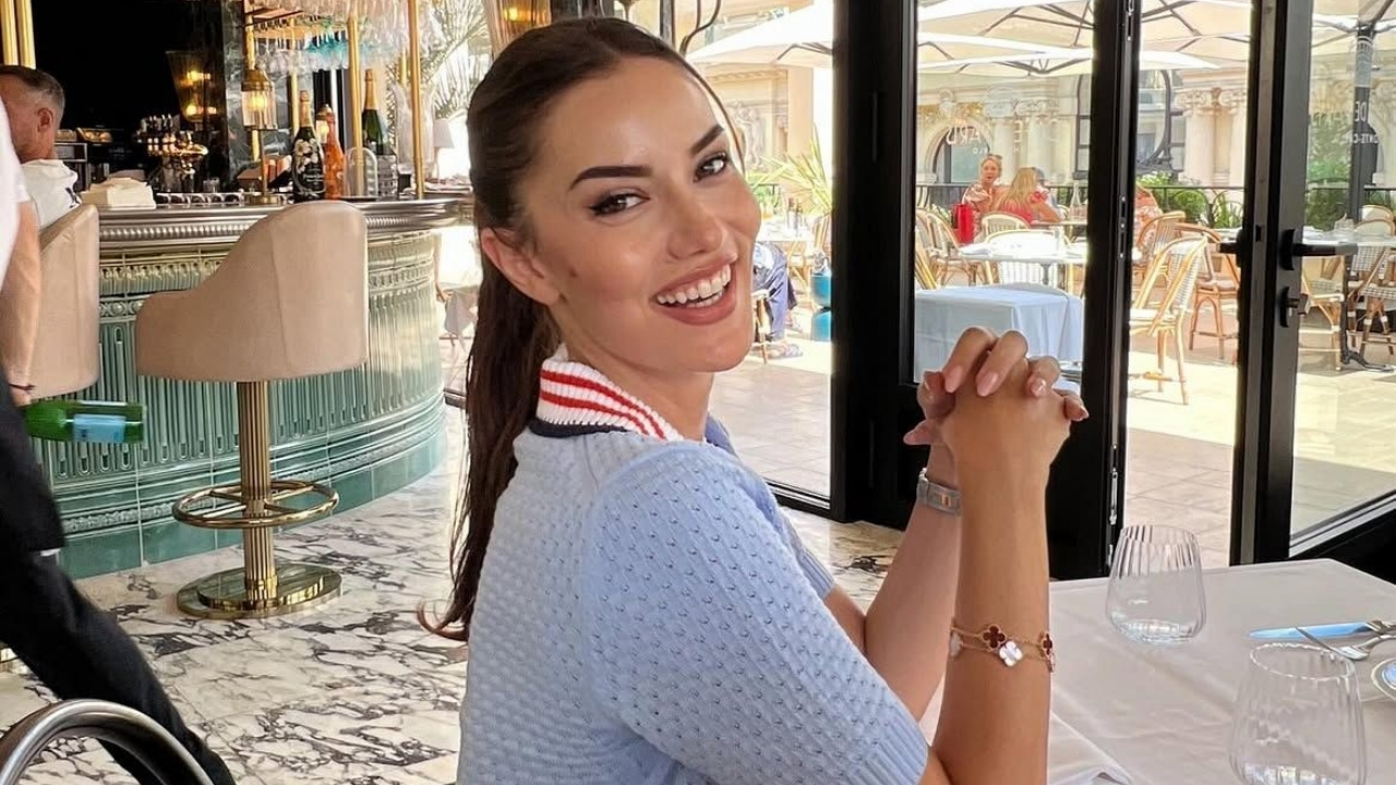 Fahriye Evcen'den Milyon Dolarlık Reklam Anlaşması! (3)