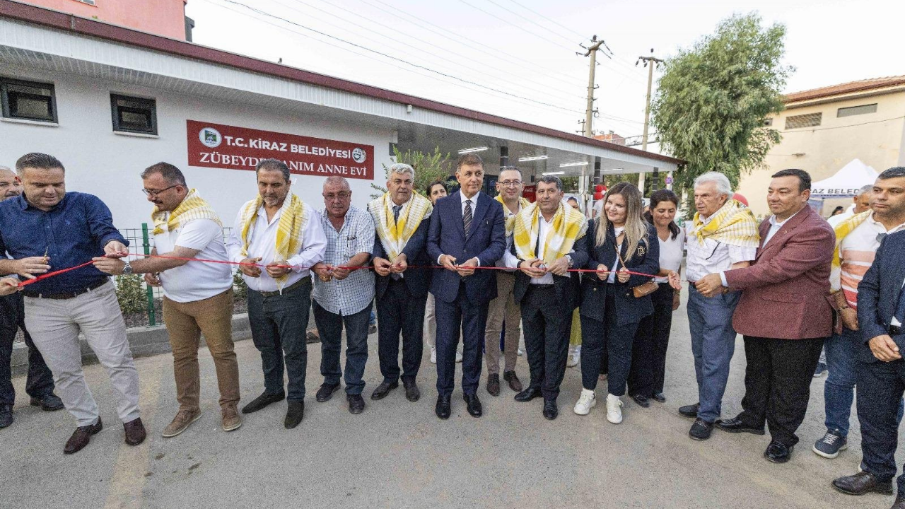 Ferdi Zeyrek Parkı Kiraz Açılış 1