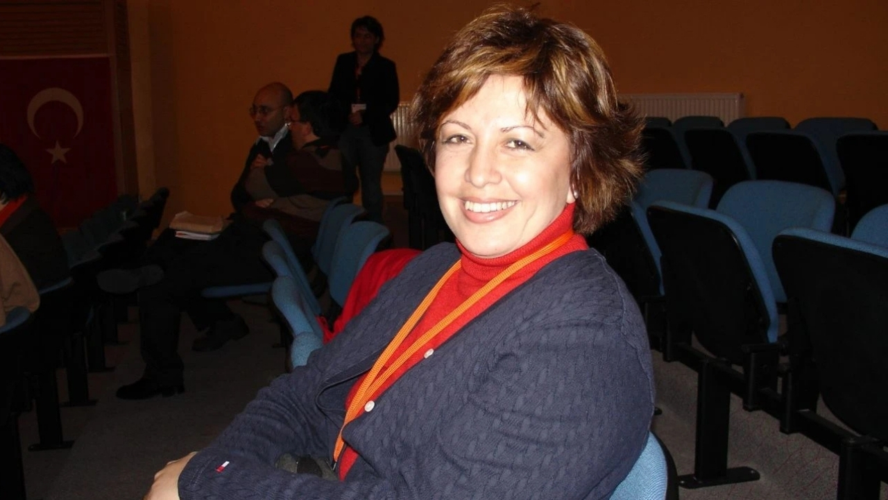 Trt’nin Duayen Spikeri Gülden Özel Son Yolculuğuna Uğurlandı