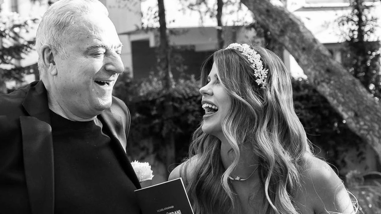 Yaş Farkı Çok Konuşuldu! Mehmet Ali Erbil Sessizliği Bozdu (3)