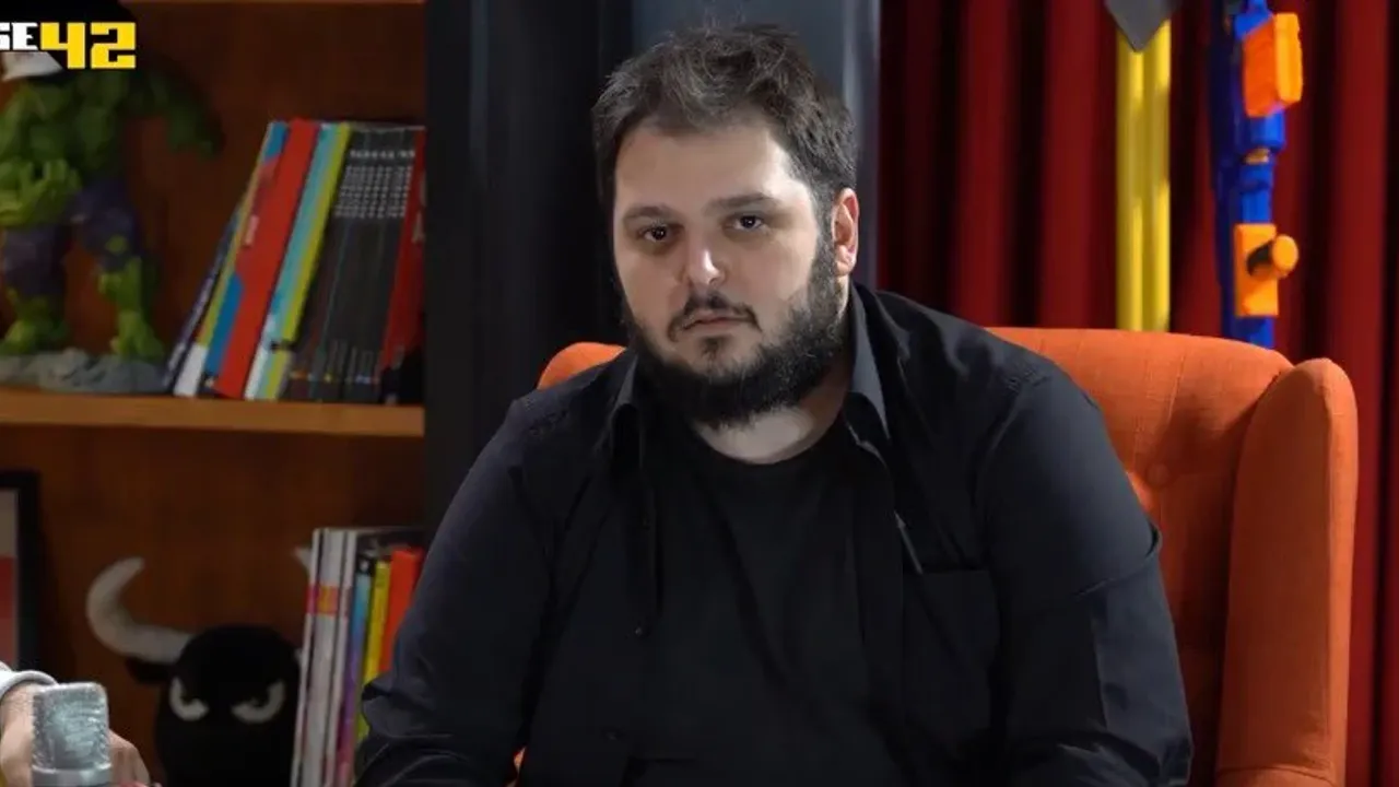 Youtube Programi Soguk Savasin Sunucusu Ve Konugu Gozaltina Alindi