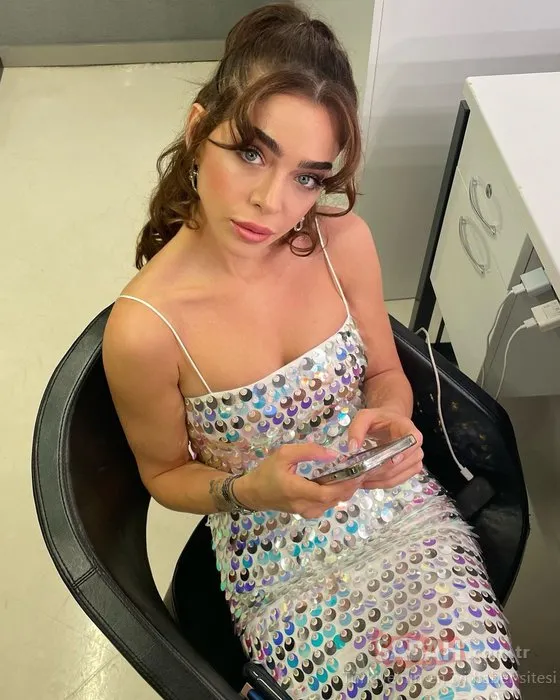 0X0 2 Yillik Askta Mutlu Son Oyuncu Oyku Celik Sevgilisinden Evlenme Teklifi Aldi 1760504144728