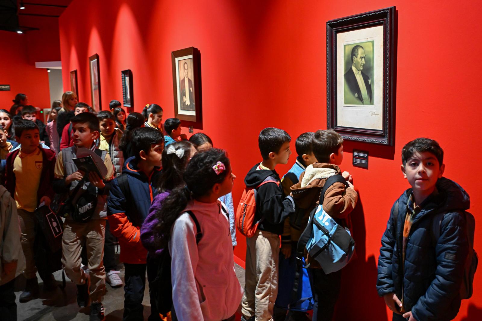 İZKİTAP, Kitap ve Sanatı İzmir’de Bir Araya Getiriyor 1