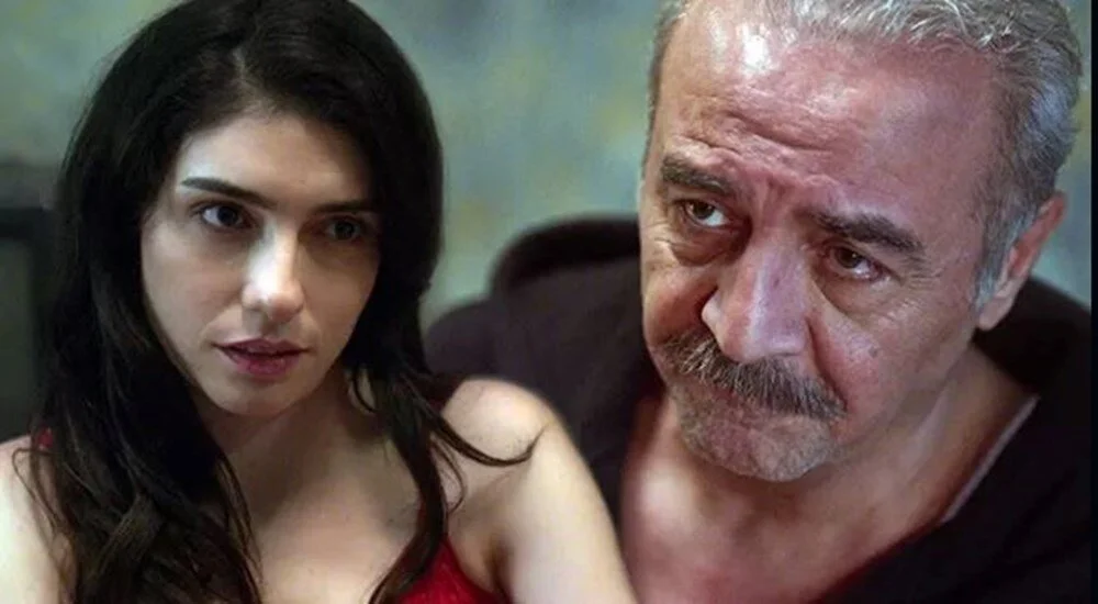 2Kz M I S E E O5Ir J P U Q B R0G.jpg