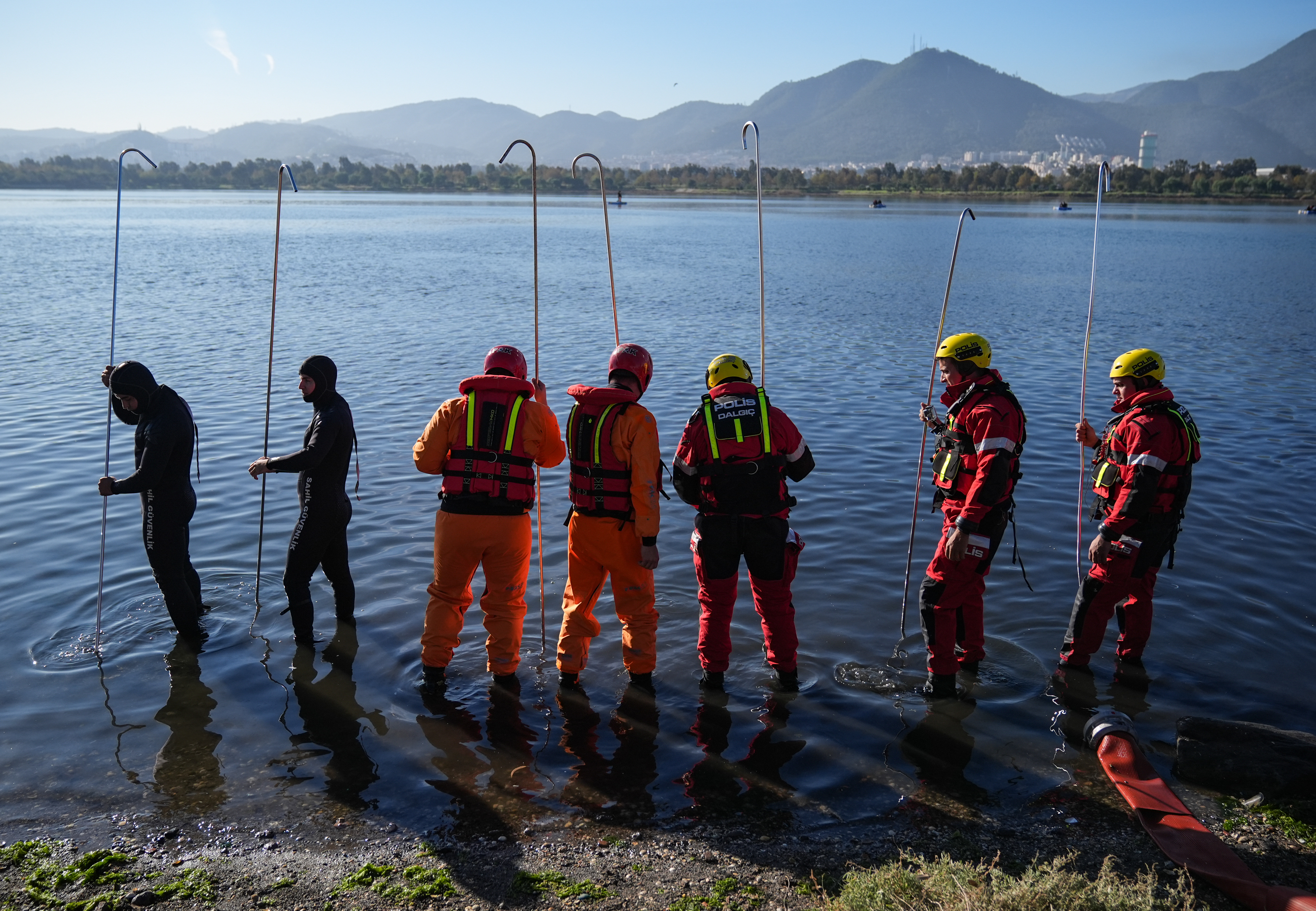 A A 20251030 39566536 39566525 I Z M I R D E S E L S E N A R Y O S U Y L A T A T B I K A T Y A P I L D I