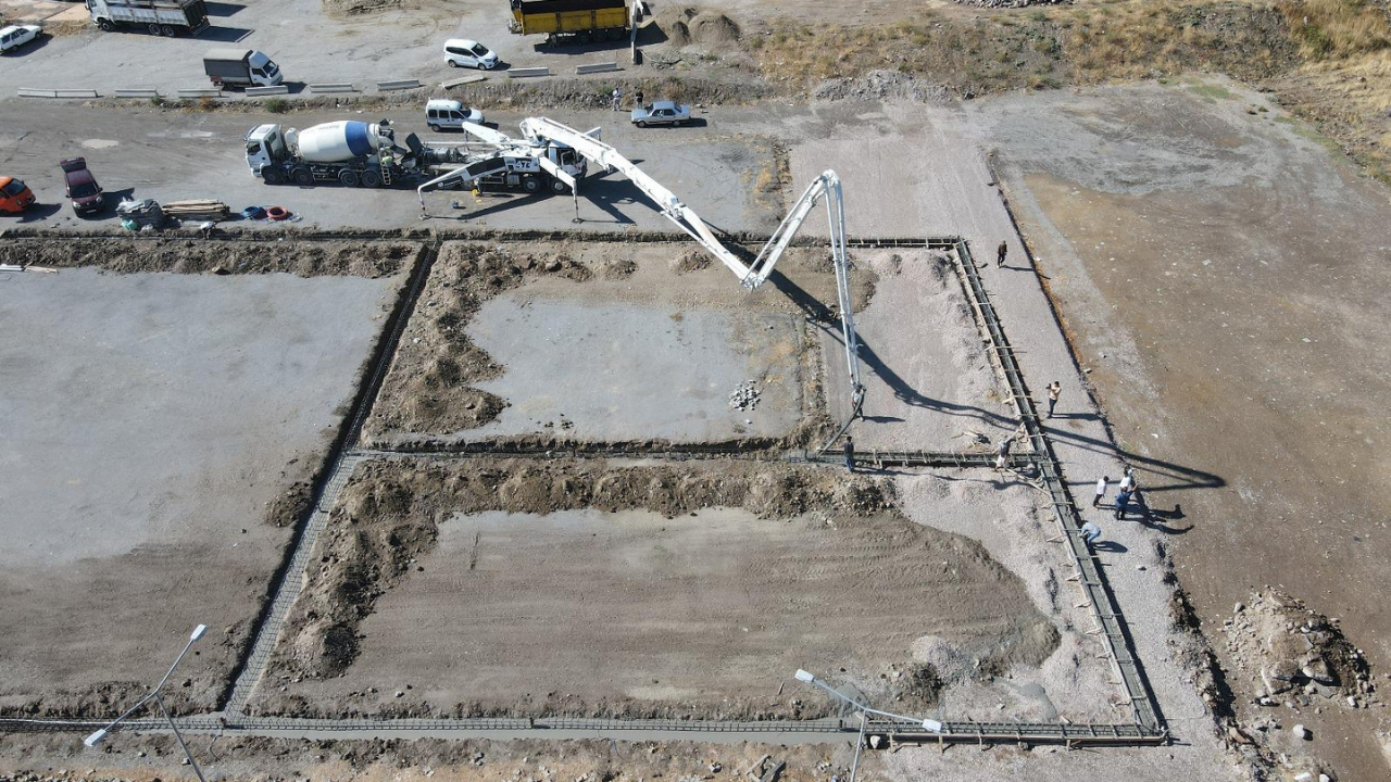 Bayraklı, Ferdi Zeyrek Spor Kompleksi'ne Kavuşuyor