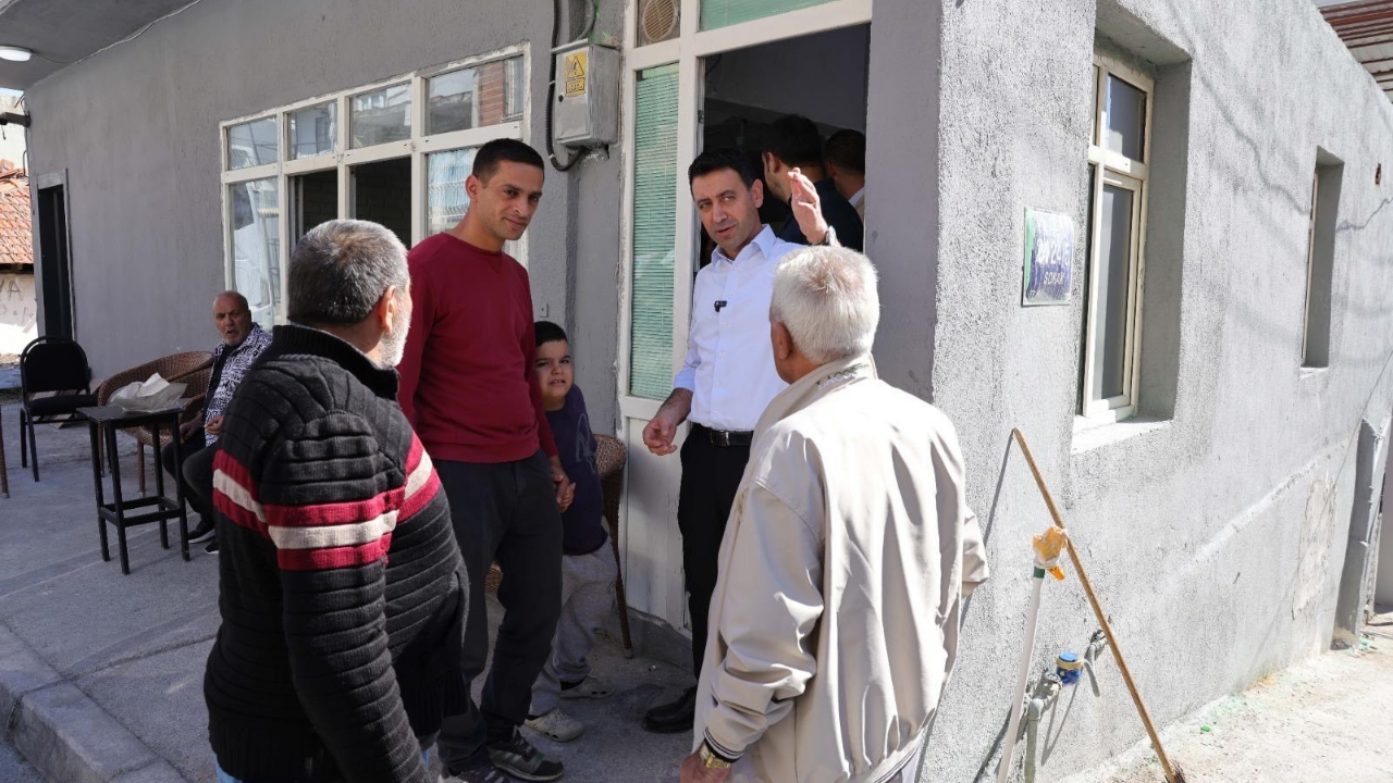 Bayraklı Sokak Sokak Yenileniyor1