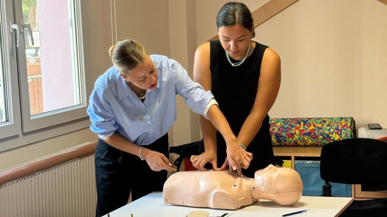 Bayraklı’da Anaokulu Öğretmenlerine Hayat Kurtaran İlk Yardım Eğitimi 1