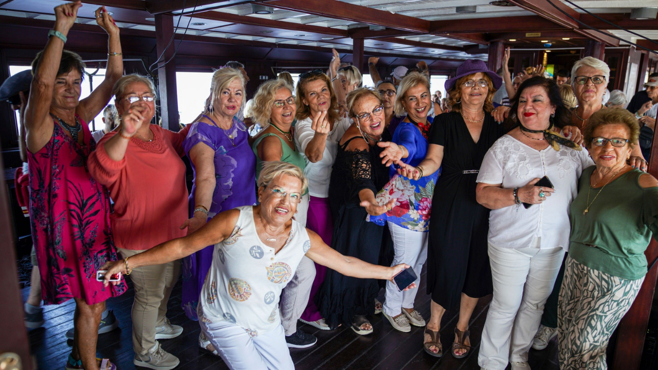 Bergama Vapuru Yaşlılar 1