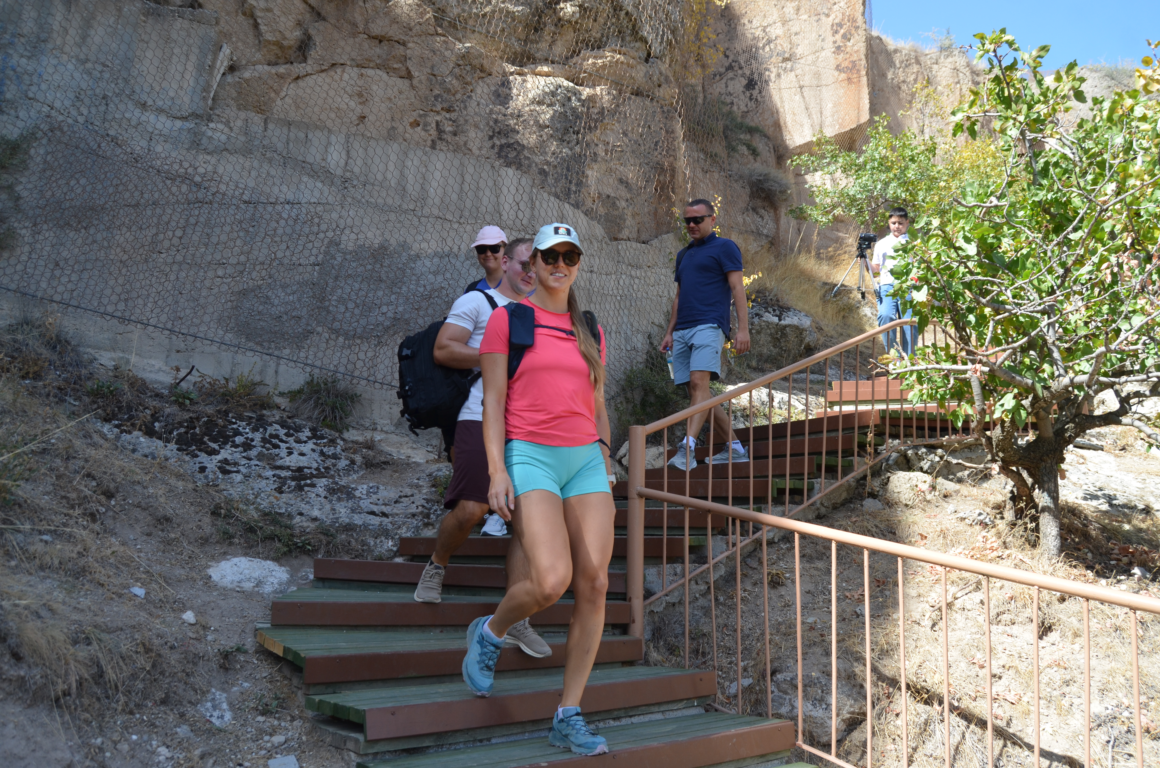 I H L A R A V A D I S I N D E S O N B A H A R Y O G U N L U G U 988132 293331-1