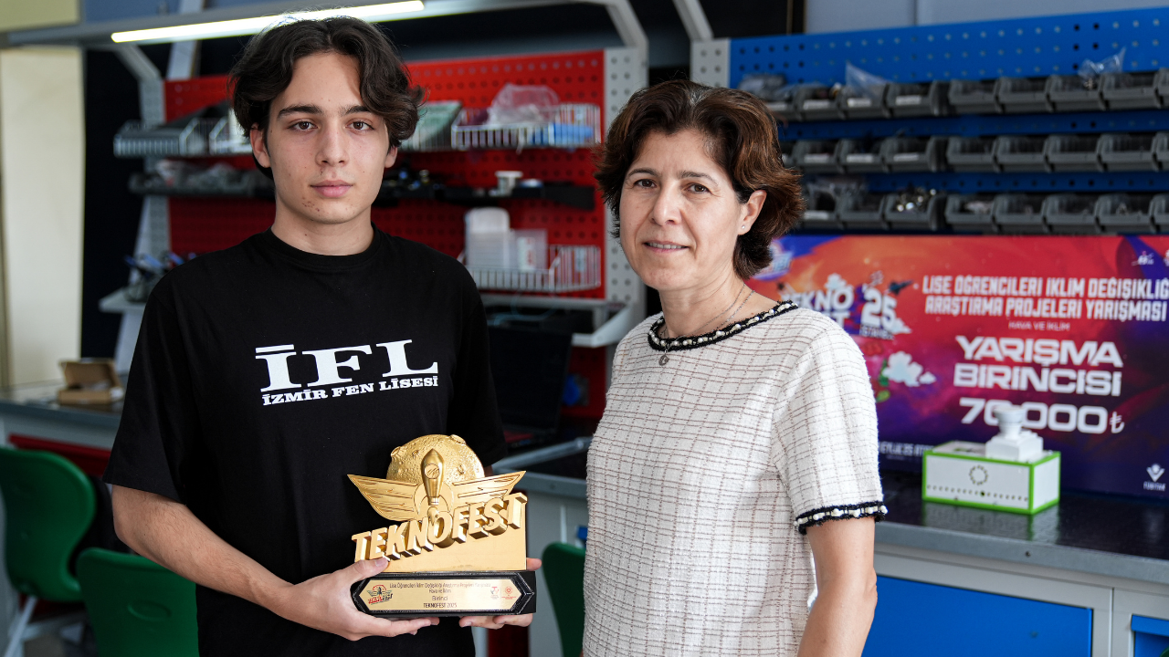 İzmirli Lise Öğrencisi Teknofest’te Birinci Oldu