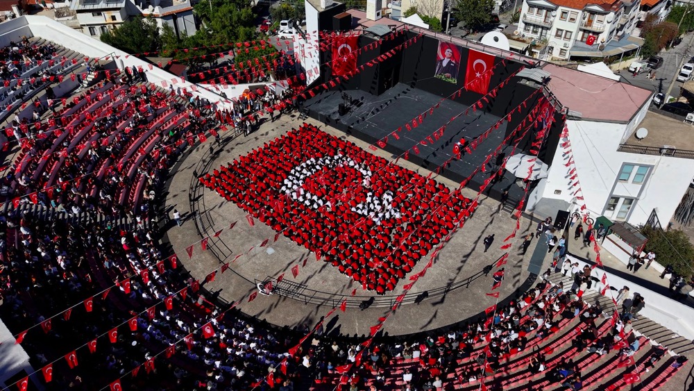 Lâl Denizli Cumhuriyet, Özgürlüğün Ve Eşitliğin Adıdırb6363B4C 3070 4021 B80D 5Cd9D96Cb3D5