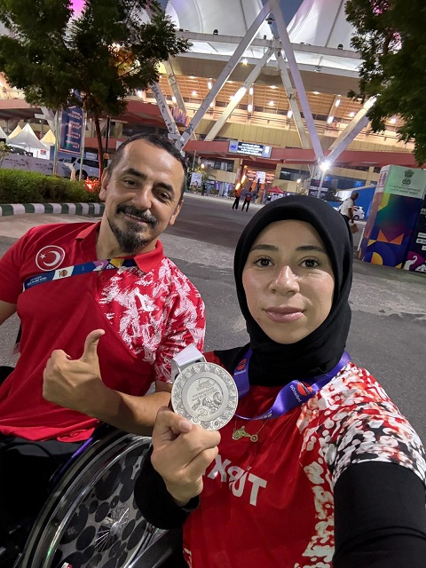 P A R A L I M P I K S P O R C U Z U B E Y D E S U P U R G E C I P A R A 980010 291023