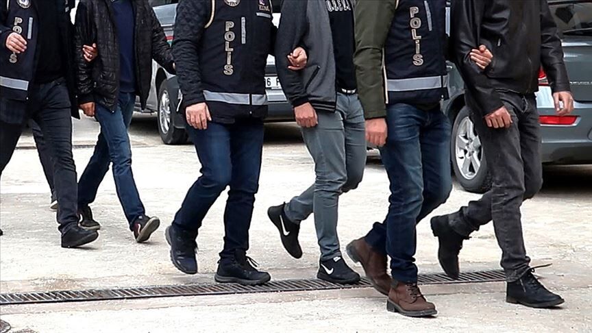 İzmir'in de aralarında bulunduğu 7 ilde suç örgütlerine operasyon: 54 gözaltı kararı