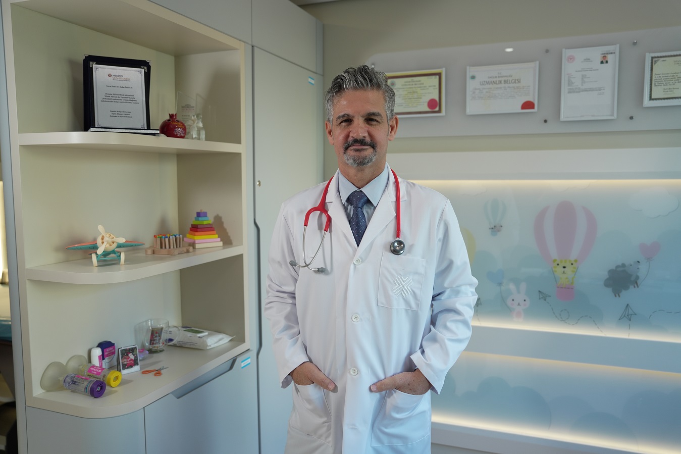 U Z M A N I N D A N C O C U K L A R I K I S E N F E K S I Y O N L A R I N 978768 290661