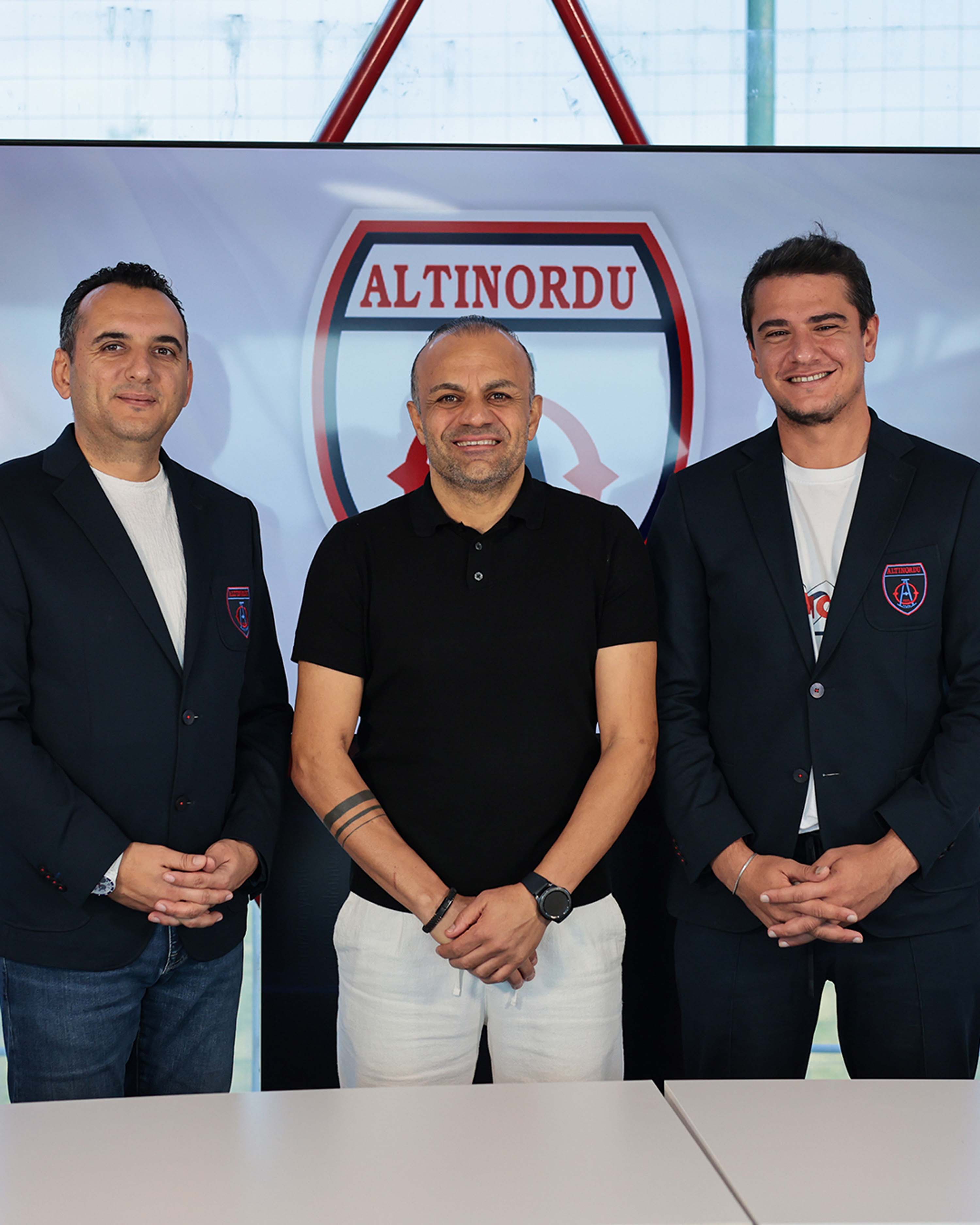 A L T I N O R D U T E C R U B E Y I S E C T I 999854 296659