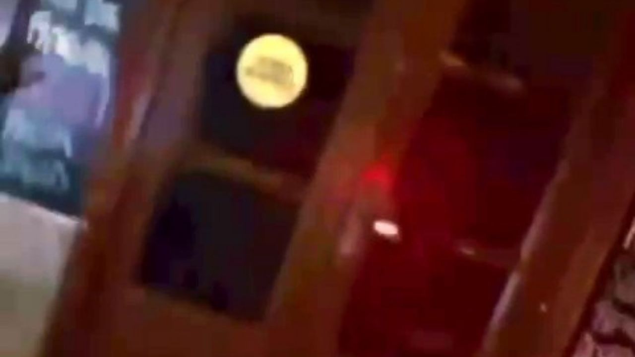 Alaçatı’da Şok Olay Eğlence Mekanına Silahlı Saldırı (2)