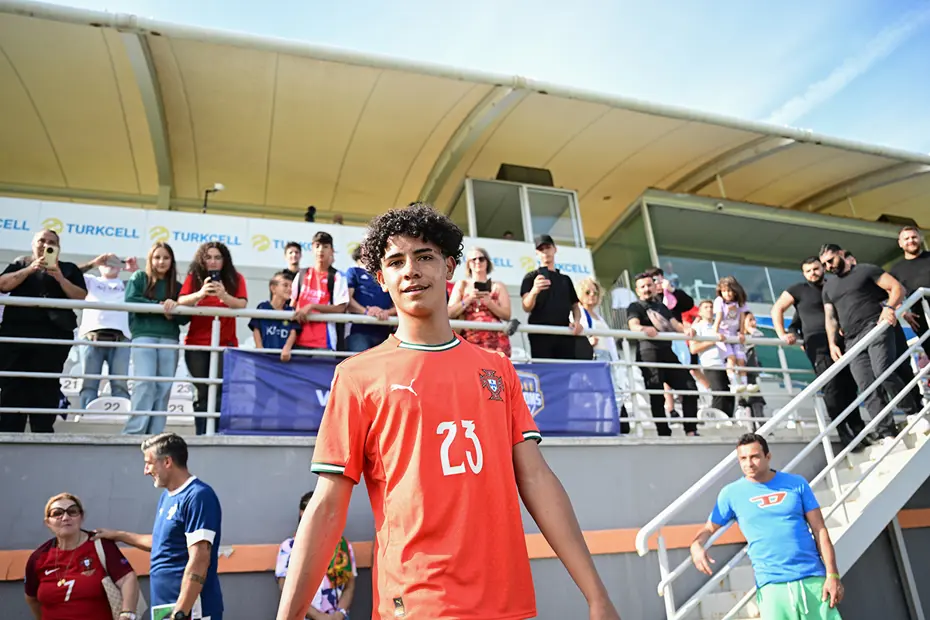 Cristiano Dos Santos A A 23235 101286.Jpg