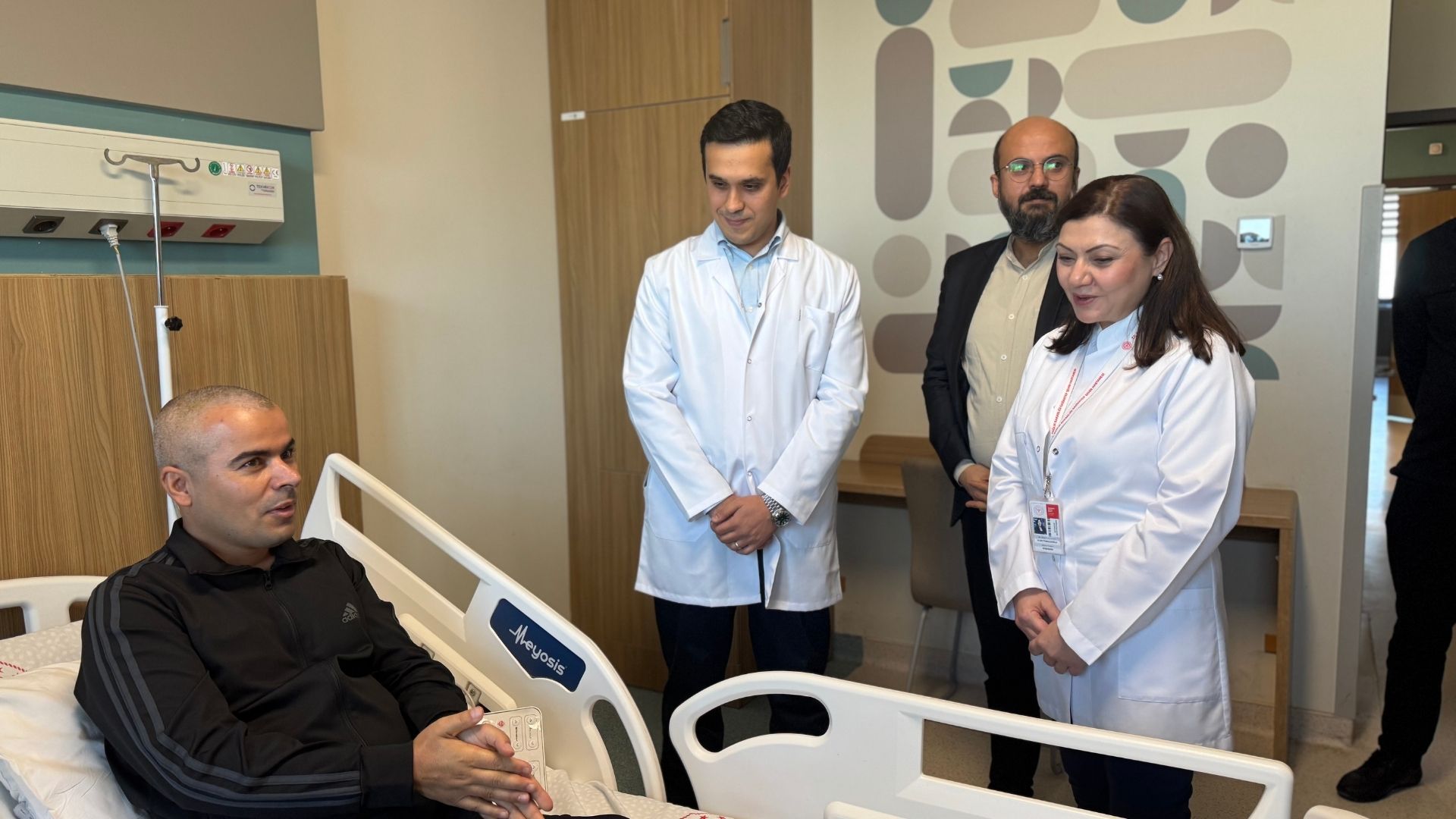 Gaziantep’te Ilk Uyanık Beyin Ameliyatı Başarıyla Yapıldı (1)