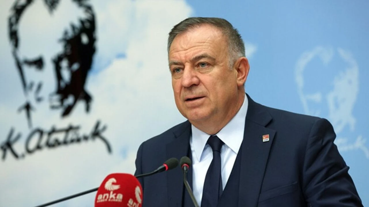 Gökan Zeybek: Fon tartışmasının ardından borsada sektörlerin portföy değeri geriledi