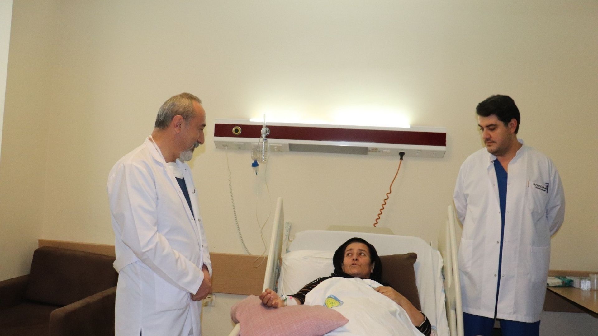 Hastanın Karnından 15 Kilo Tümör Çıkarıldı (2)