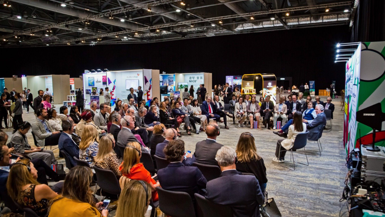 İzfaş Ufi Global Kongresi’nde İzmir’i Tanıttı