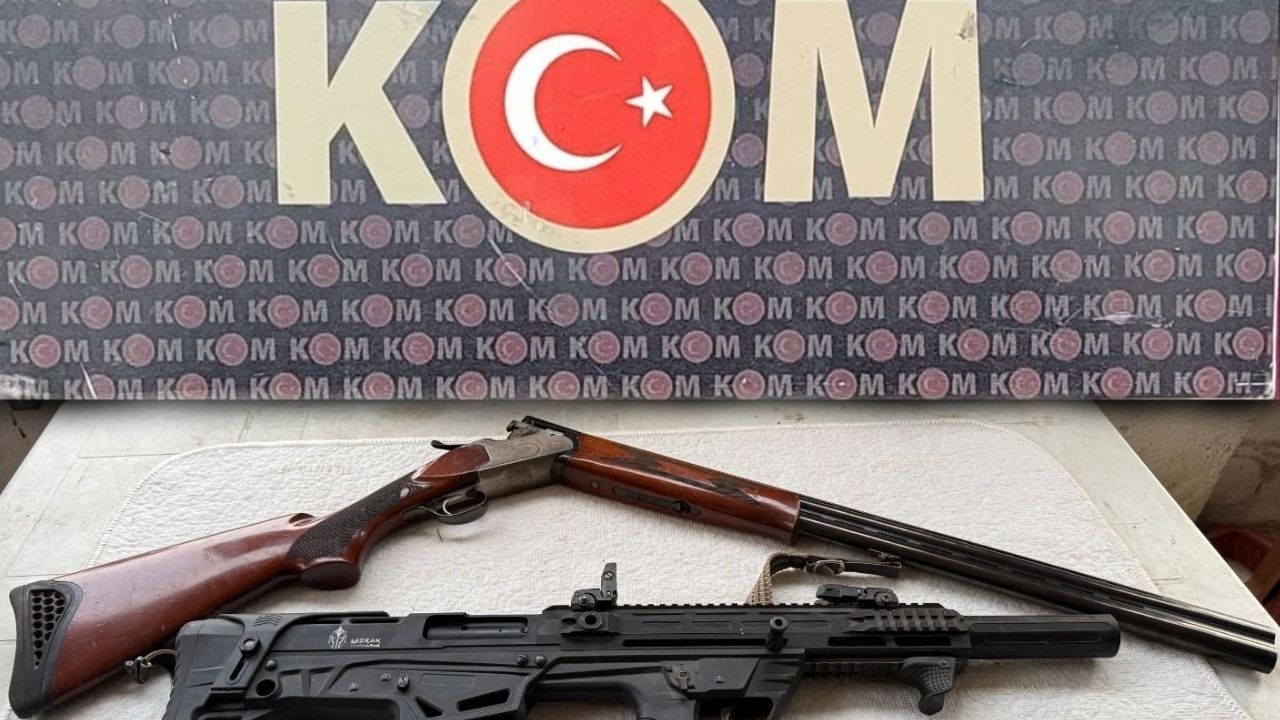 İzmir’de Nefes Kesen Operasyon 1142 Tarihi Eser Ele Geçirildi (3)