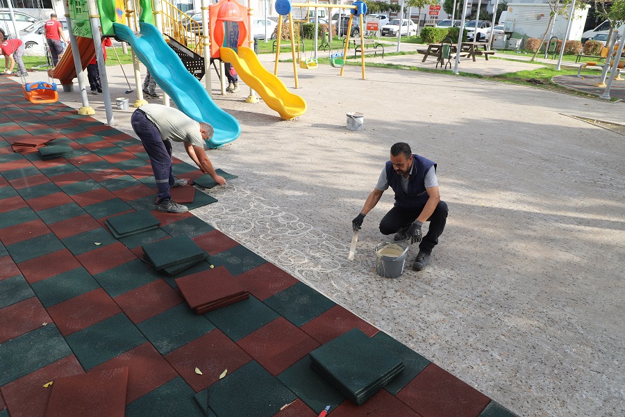 Mahmut Şentürk Parkı Kauçuk Yenileme (Çalışma) (4)