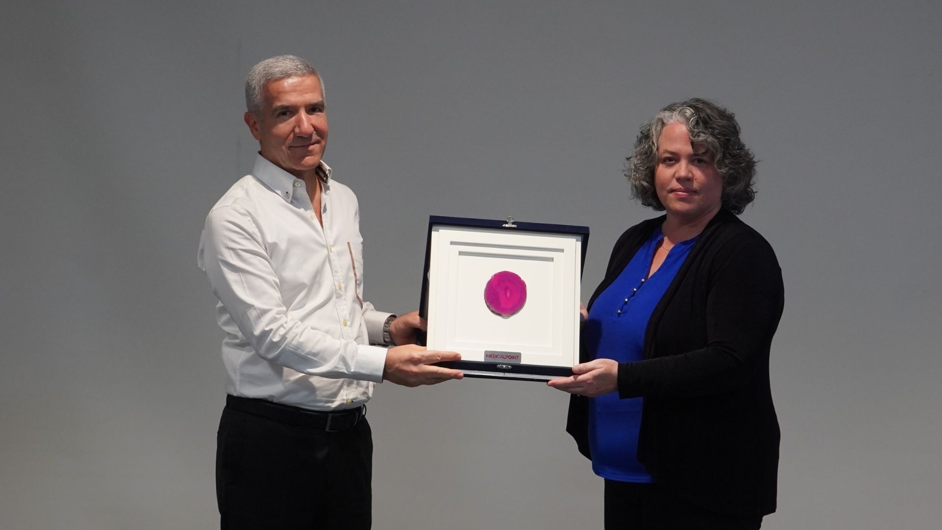 Medical Point Hastanesi Ve Stanford Üniversitesi Arasında Bilimsel Iş Birliği (2)