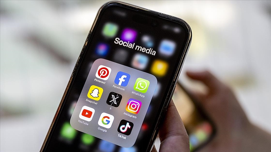 Thumbs B C 6D637Dd5A637Eb6Afab7332D06429C12